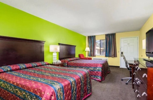 Orlinda Hotel | 3 Accommodations for Group and Family Vacation | Near Days Gone By Museum