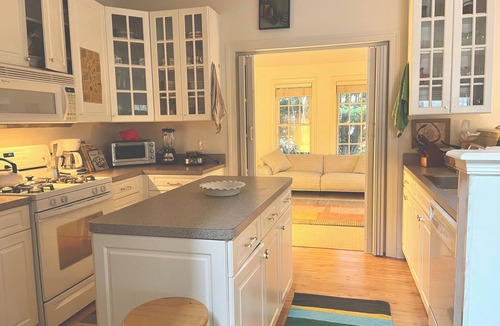 West Cape May House | 3 bdrm home with lots of space, 30 min walk through Nature Conservancy to beach