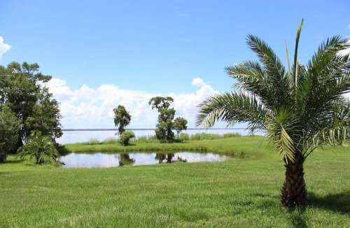 Oviedo House | 3 Bed 2 Bath Amazing Lakeview , Jacuzzi Bath Tub