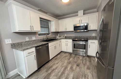 Florida Panhandle House | 3/bed, Office/flex room in Quiet, centrally, located area . Close to everything!