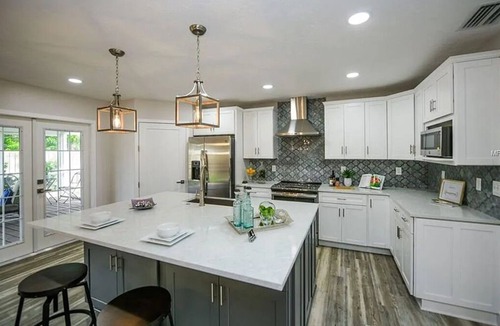 Southgate House | 3 bed, pet friendly, heated pool home waiting for you to arrive, relax & enjoy!