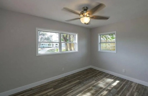 Southgate House | 3 bed, pet friendly, heated pool home waiting for you to arrive, relax & enjoy!