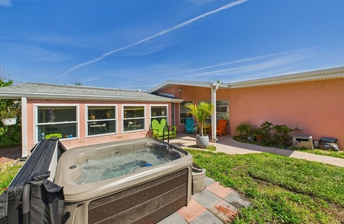Seacoast Shores House | 3 Bedroom/2 Bath Beachside House with Hot Tub!