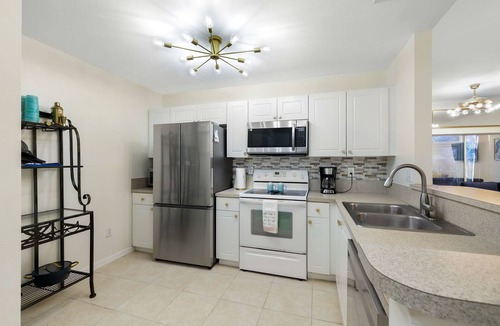 Beachwalk Isles Condo | 3-bedroom, 2-bath condo in Fort Myers close to the beaches