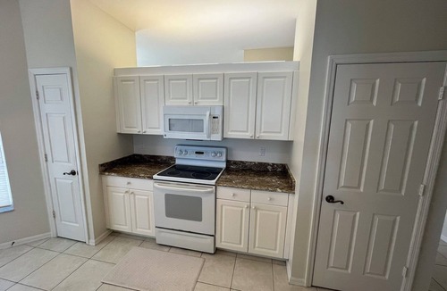 Crown Pointe Condo | 3-bedroom condo in beautiful Naples with a phenomenal lake view