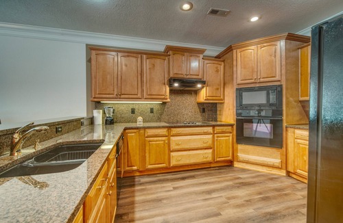 Young Harris Condo | 3-bedroom condo in perfect Young Harris/Hiawassee with Lakefront view.