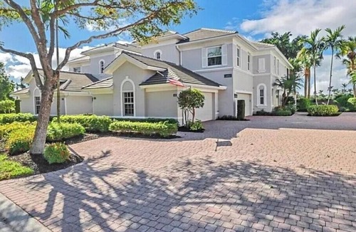 Bonita Springs Condo | 3-bedroom condo in fabulous Bonita Springs with WiFi, AC, fitness room