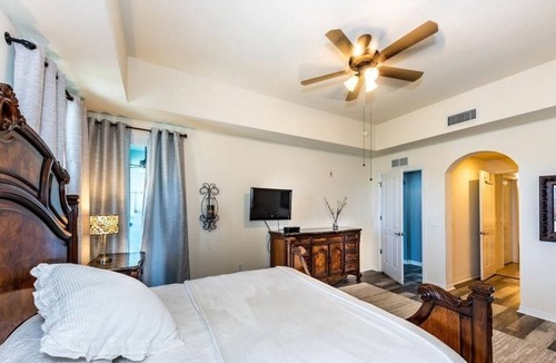 Charlotte Harbor Condo | 3 Bedroom Condo 430405 by Houzlet