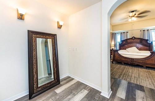 Charlotte Harbor Condo | 3 Bedroom Condo 430405 by Houzlet
