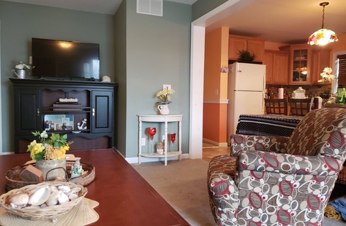 Villas House | 3 bedroom down the street from the Bay (Pets allowed for a fee)