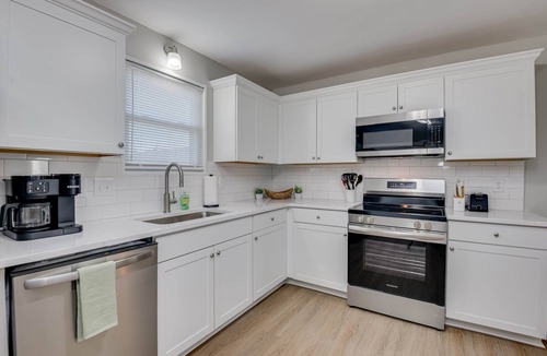 Evans House | 3-Bedroom Furnished Corporate Military TDY Home in Evans