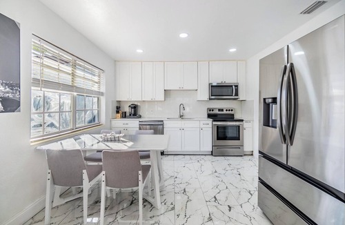 Coquina Key House | 3-bedroom house in lovely St. Petersburg w/Lake Access and FREE KAYAKS