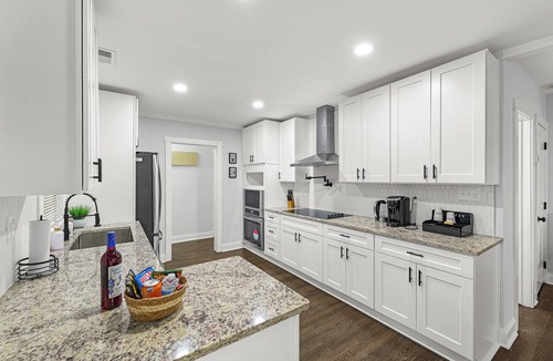 East Atlanta House | 3-bedroom house in pleasant Atlanta, Conveniently located on E kirkwood