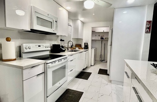 Port Charlotte House | 3-bedroom house in superb Port Charlotte with AC, WiFi