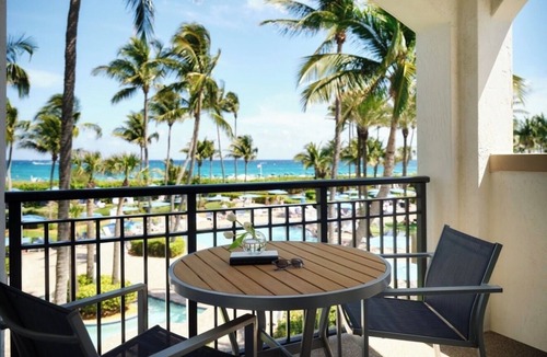 Palm Beach Shores Villa | 3-bedroom oceanfront villa in serene Palm Beach Shores April 12-19