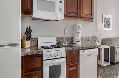 Seabreeze Historic District Condo | 3 Bedroom on Daytona Beach, Wyndham Ocean Walk!