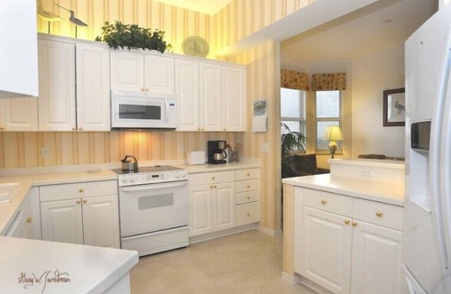 Vanderbilt Beach Condo | 3 Bedroom Penthouse At Regatta - Reg 2-ph06