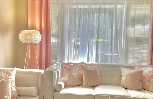 Paw Creek House | 3 Bedroom Pinky
