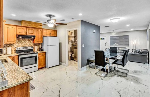 Coral Springs House | 3 Bedroom Pool Home with Modern Interior Design