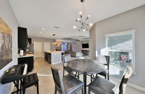 Northside House | 3 bedroom ranch near Jax airport this charming home is set up for play or work.
