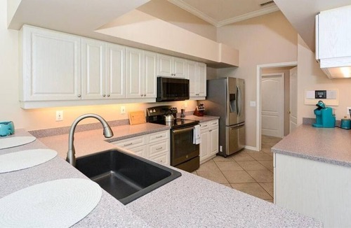 Palmer Ranch Apartment | 3 Bedroom Single family L-95103 by Houzlet