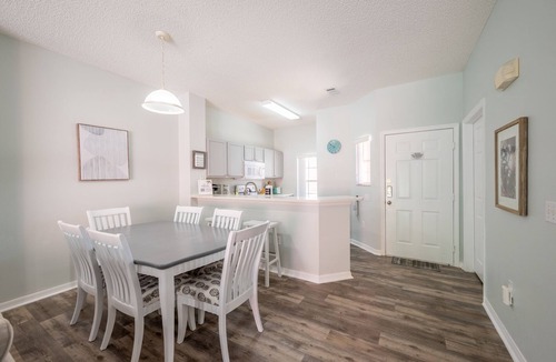 Lake Berkley House | 3 Bedroom Townhome in Gated Community. Pet Friendly!