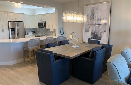Vanderbilt Beach Condo | 3 Bedroom With Spectacular Bay And Gulf Views In The Distance - Reg 2-905