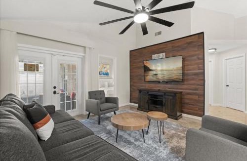 Bridgewater Crossing House | 3 Bedrooms 2 Bathrooms Bridgewater 142Hl