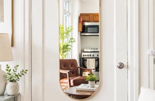 Gayborhood Apartment | 3 Beds Midtown Village Walk Everywhere Sleeps 4