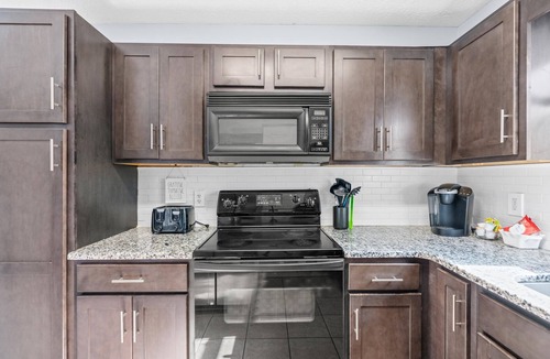 Coquina Gables Cottage | 3 Blocks to the Beach, Cozy 2 bedrooms, 1 full bath home.