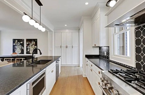 Gainesville House | 3 BR/2.5 BA Townhome, Near NGMC, Pets OK, Longer Stays OK, In-Unit W/D