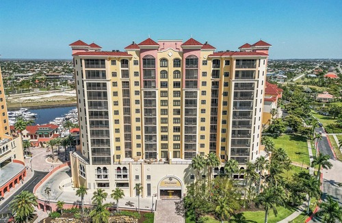 Cape Harbour Apartment | 3 BR 2 BA with AMAZING 8th Floor River & Gulf View!