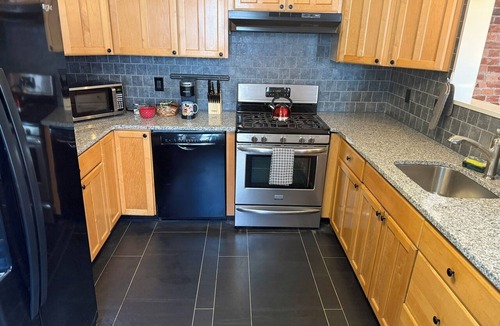 Bryn Mawr Apartment | 3 BR, 3 Bath Mid-Term House in Bryn Mawr