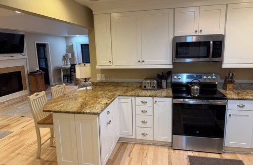 Kiawah Island House | 3 Br New Renovation! Resort Privileges (pool, etc), very close to Ocean
