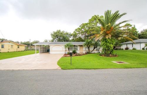 Laurel House | 3 BR Pool Home In Nokomis - Close To Beaches