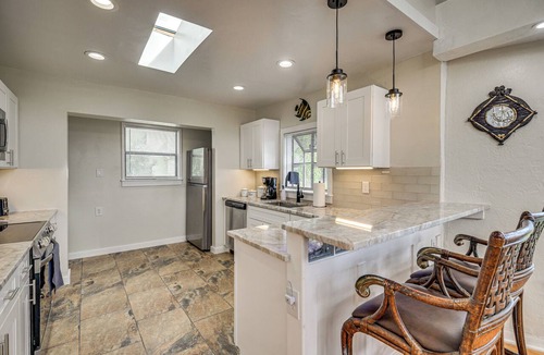 Elizabeth Mcbrides Raulersons House | 3 Mi to Beach & Boardwalk: Riverfront Daytona Home
