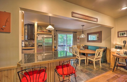 Beech Mountain House | 3 Mi to Beech Mtn Resort: Gem w/Views & Fireplace