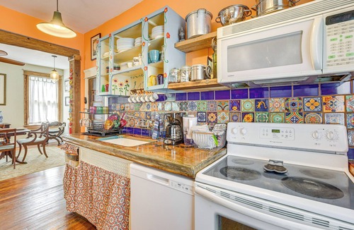Crestline Heights Cottage | ~ 3 Mi to Dtwn: Centrally Located Birmingham Home!