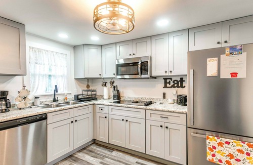 Waycross House | 3 Mi to Historic Dtwn Waycross: Pet-Friendly Home