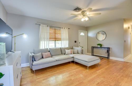 Palmetto House | 3 Mi to Riverwalk Pet-Friendly Home with Yard!