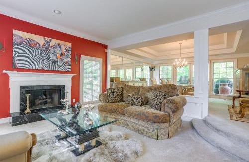 Roswell House | 3 Mi to Roswell Riverwalk: Spacious Getaway!