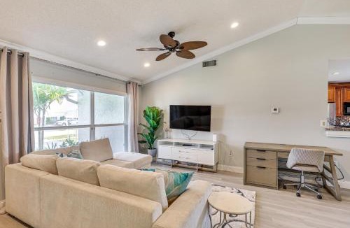 Sunrise House | 3 Mi to Sawgrass Mills Home with Lanai and Game Area