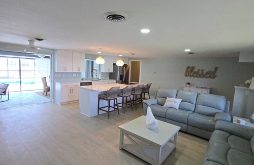 Englewood South House | 3 Miles from Beach! Beautiful Canal Home, 3 Bed/3 Bath, heated pool and spa