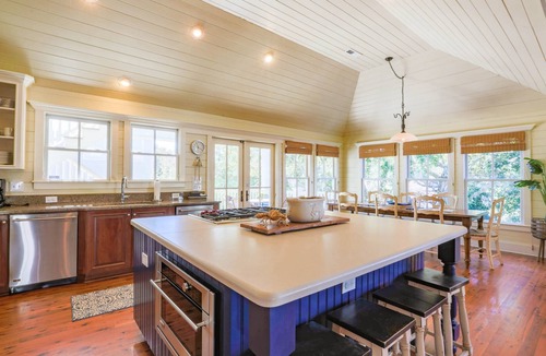Isle of Palms House | 3 Min Walk to Beach! Serene Retreat w/Heatable Private Pool, Ping Pong Table, Multiple Decks & Dens