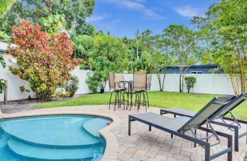Wilton Manors House | 3 min. walk to Wilton Drive, pool and huge yard