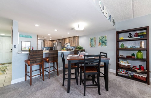 Ocean View Halifax Estates Condo | 3 min walk to beach! Ocean and river views. Great sunsets! Updated 2 br 2ba