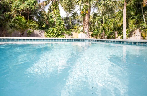 Ocean Ridge House | 3 Minute Walk To Beach-Discounted Rates- Relaxing-Private-Fun-Pool-WiFi-Near All