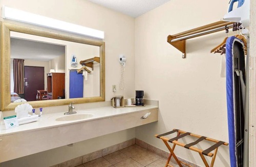 St. Augustine Beach Hotel | 3 Rooms Great for Beach Adventures | St. Augustine Beach - 1.7 mi | Onsite Pool