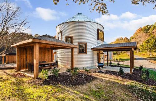 Lookout Valley Neighborhood Association House | 3 Silos Sleeps 12 - Chattanooga - Hot Tubs