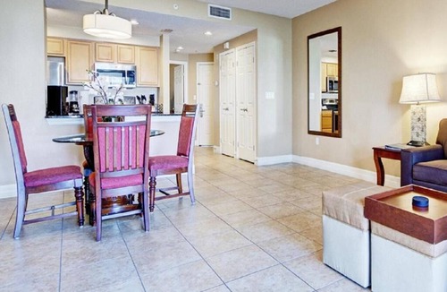 West Kissimmee Hotel | 3 Spacious & Efficient Units for a Relaxing Stay | Best of British Pub-2.4miles